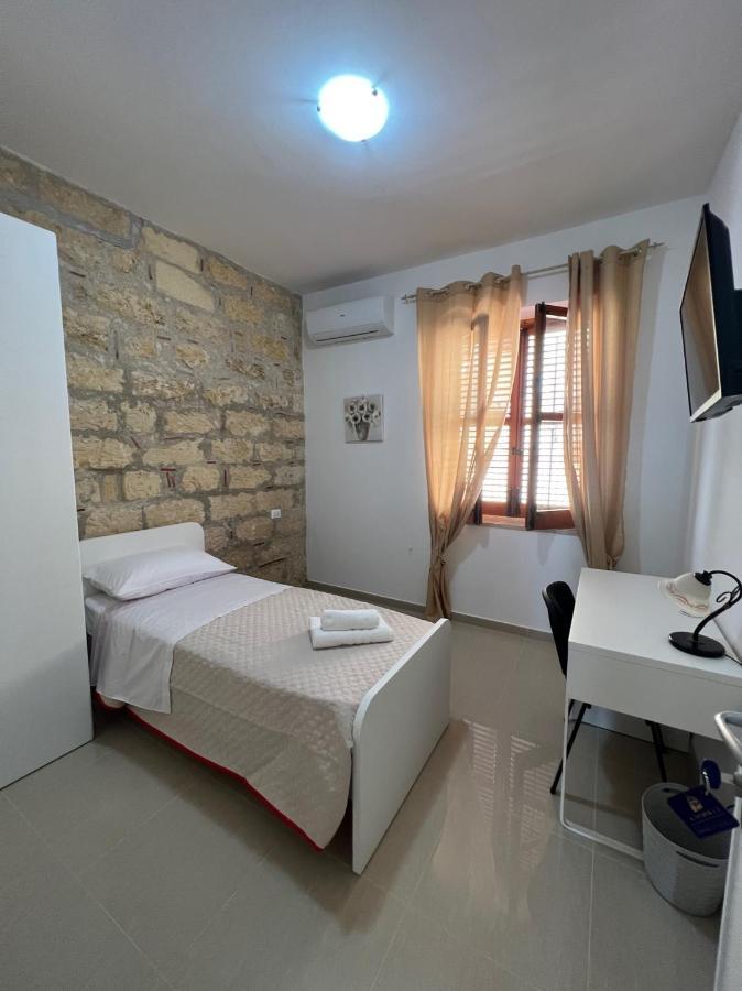 B&B Marco Polo Терразини Экстерьер фото